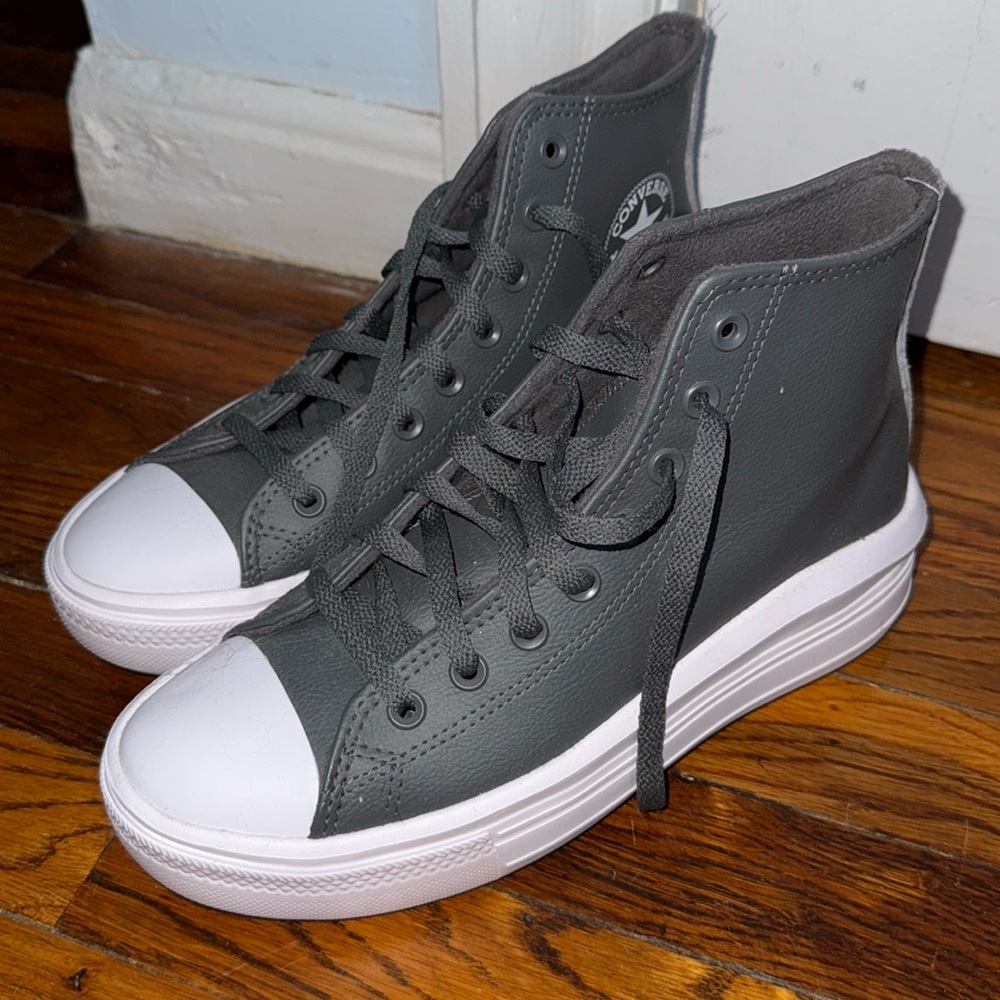 Women’s platform sneakers size 9.5